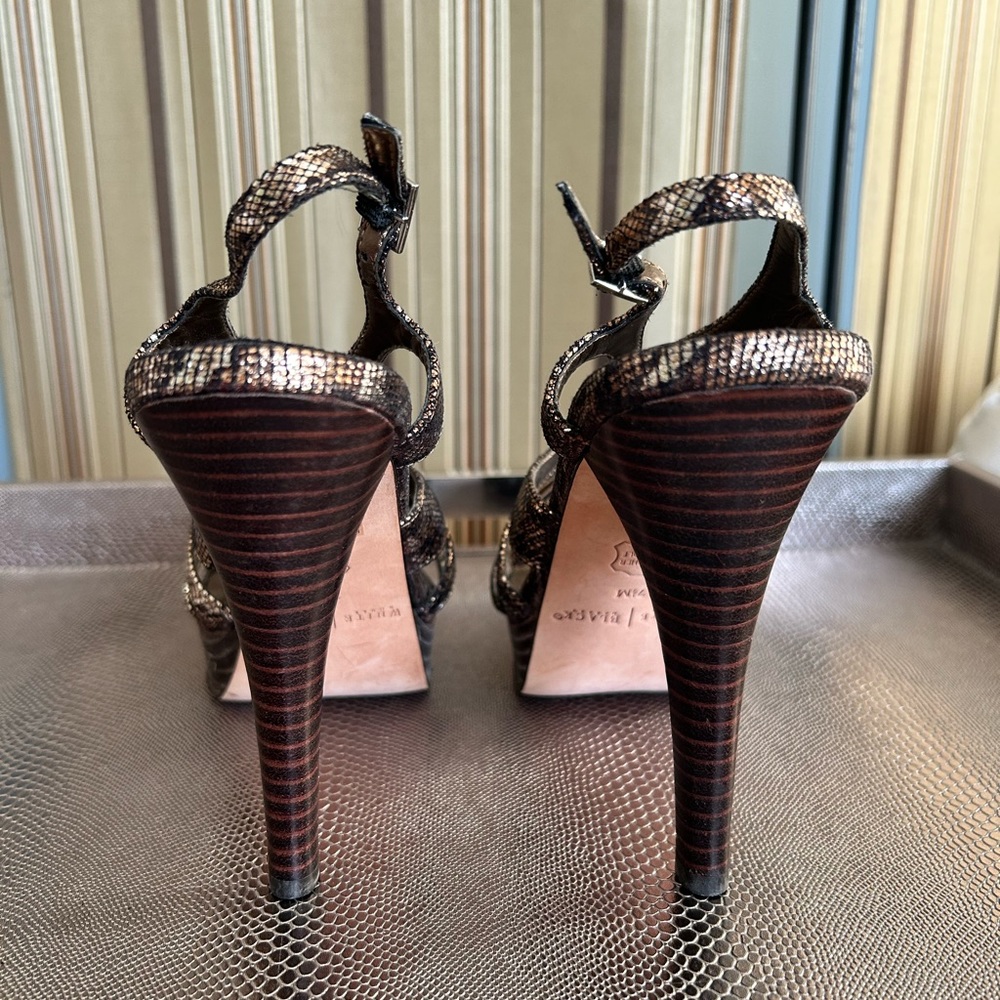 Metallic snake print heels - Picture 8 of 9